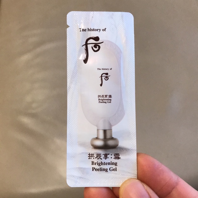 10 gói tẩy da chết ,tẩy tế bào da chết Whoo trắng mịn da 1ml-sản phẩm dạng gel loại bỏ bụi bẩn chất nhờn và tế bào chết