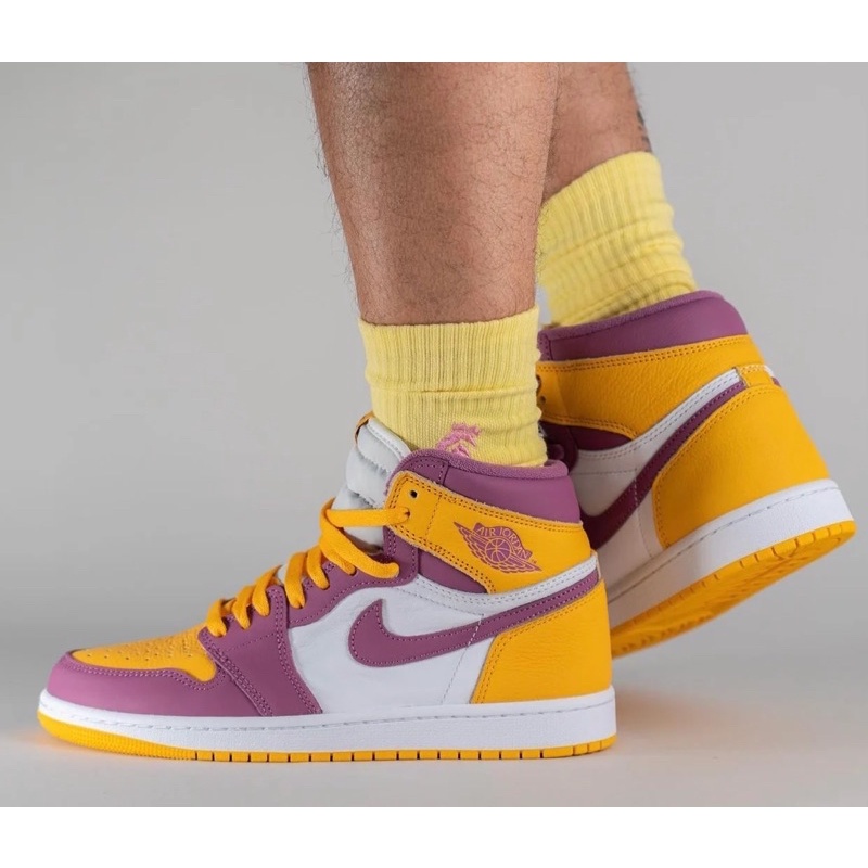 'Giày Cổ Cao' Nike Air Jordan 1 Retro High OG Brotherhood