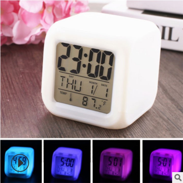 Đồng hồ báo thức điện tử led dạ quang đổi màu