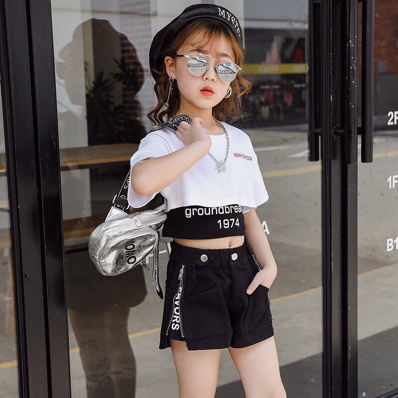 Set áo croptop và quần short