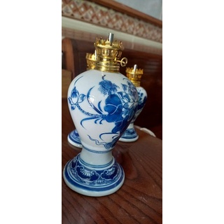 Đèn dầu thờ men lam vẽ hoa sen
