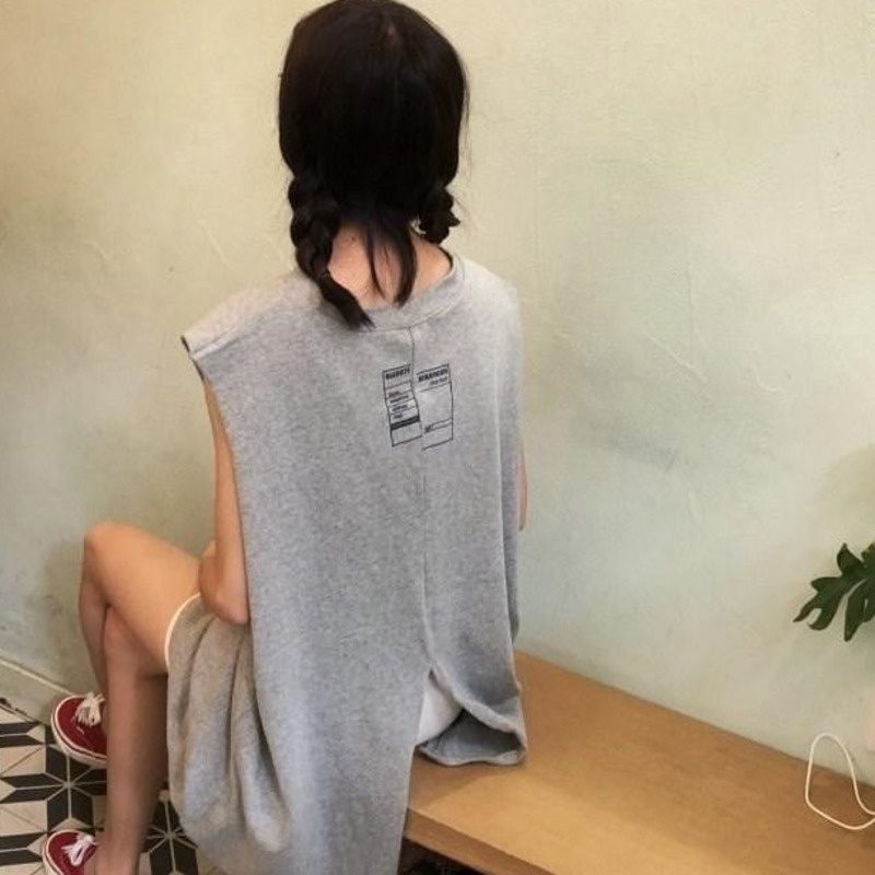 Áo Thun Sát Nách Xẻ Tà Trước Và Sau In Chữ Thời Trang Cá Tính Cho Nữ