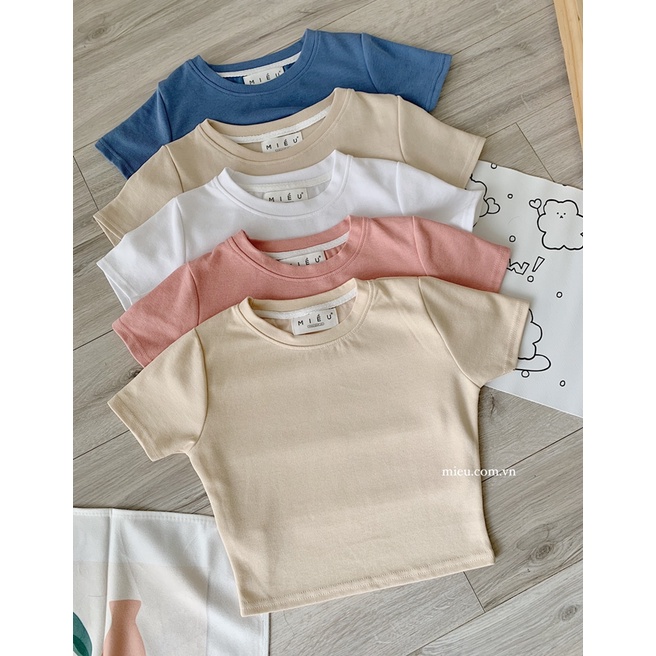 Áo croptop Anna tay ngắn Miều Est.2013