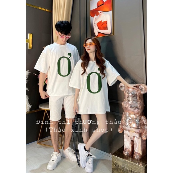 Áo phông chữ đen và chữ xanh TT11