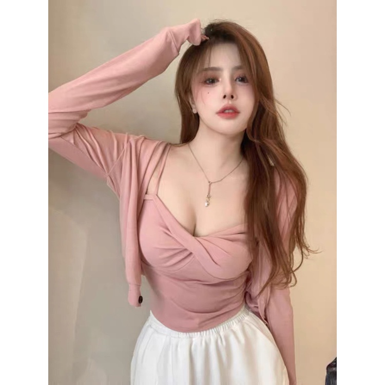 Set áo croptop xoắn ngực kèm áo khoác cardigan tay dài phong cách Hàn Quốc