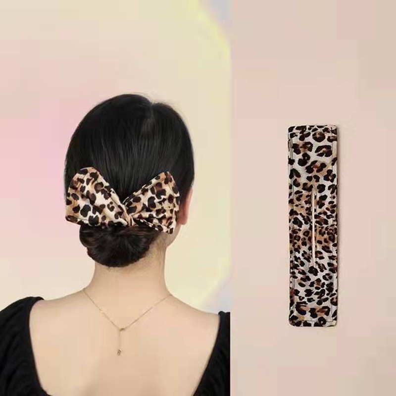 Kẹp Tóc Dạng Xoắn Họa Tiết Da Báo Thời Trang