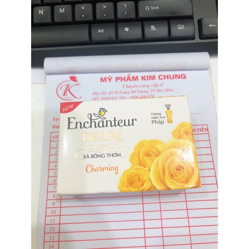 Cục Xà phòng tắm Enchanteur Charming 90g