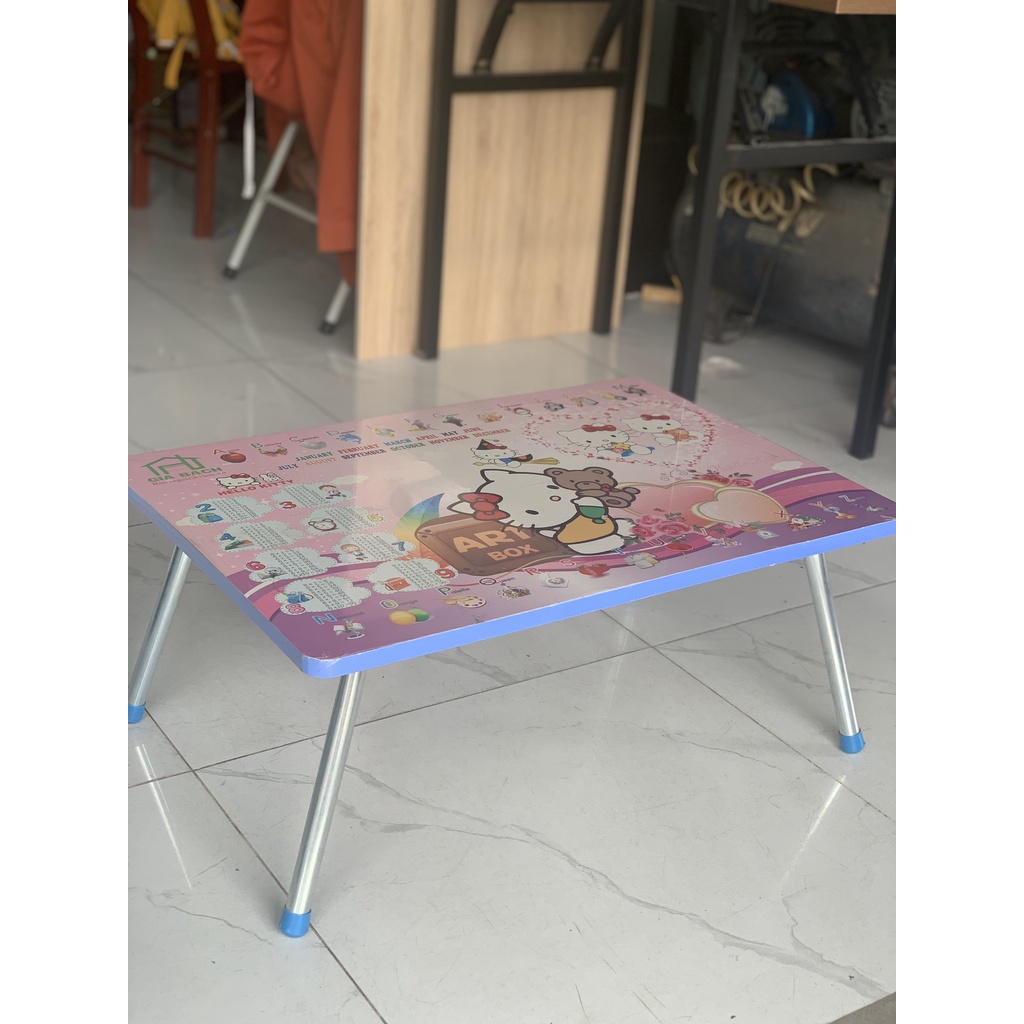 Bàn Học Sinh Chân Ống Kích Thước 50x70x30cm (RxDxC)