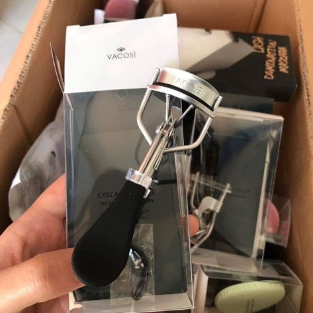 Bấm Mi Vacosi Cán đen