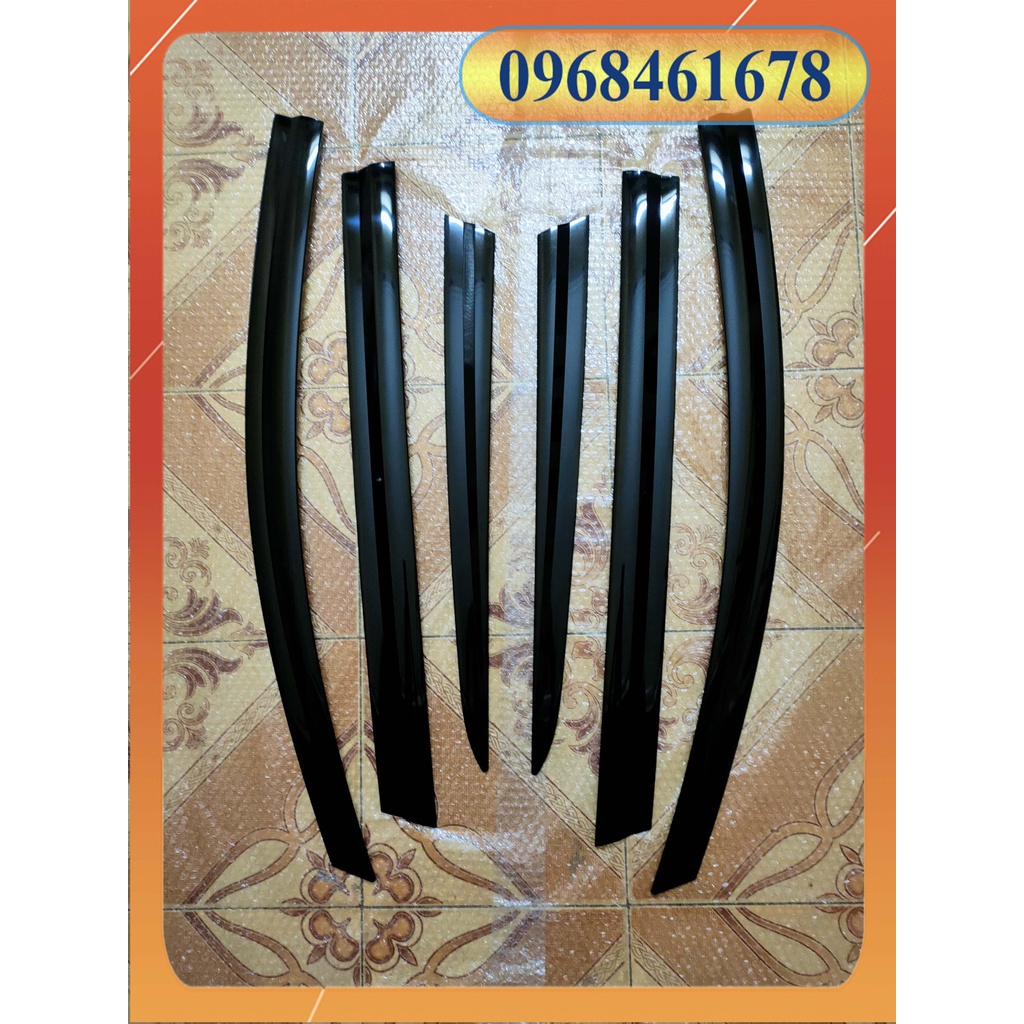 Vè che mưa Innova đời 2006-2015-hàng hàn quốc loại 6 miếng