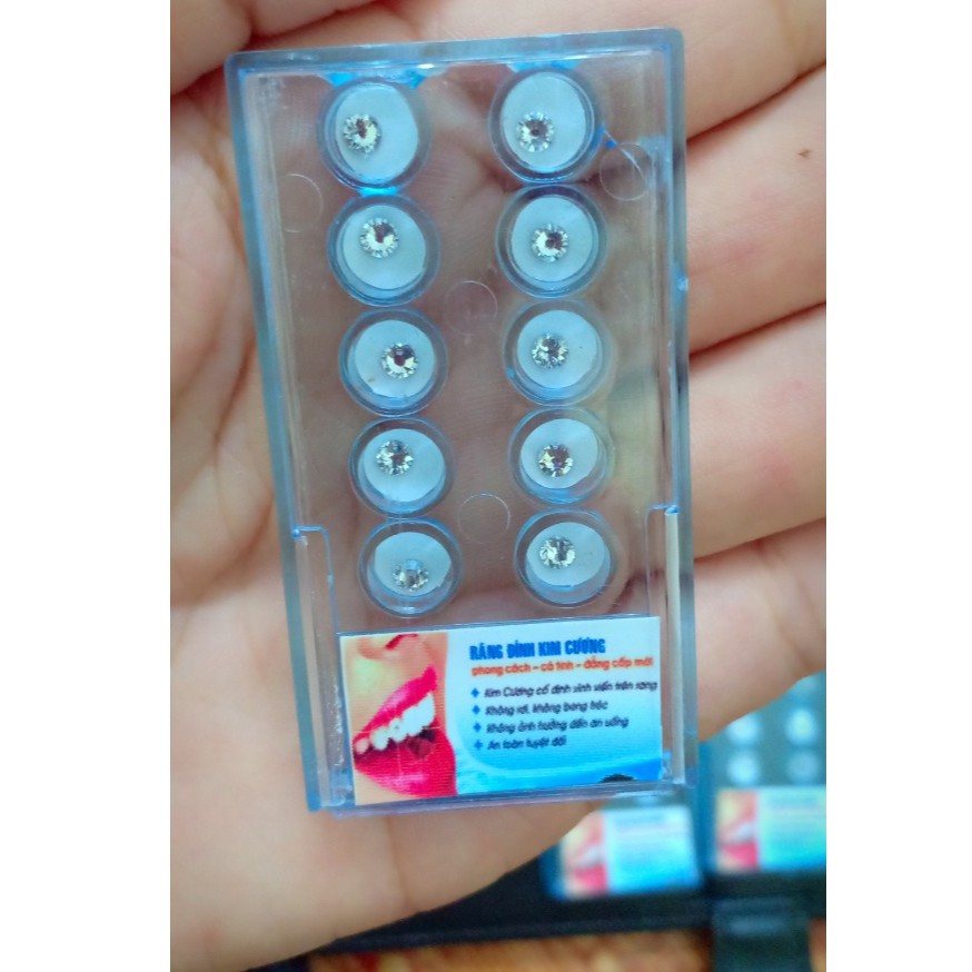 Đá đính răng vỉ 10 viên