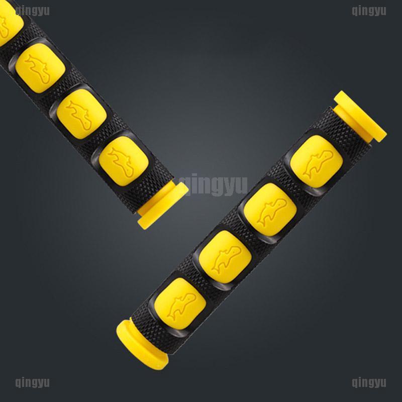 2 tay nắm xe máy chống trượt