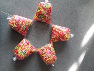 Thun buột tóc