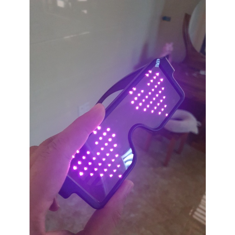 Kính Led Gắn Đèn Phát Sáng Nhiều Màu, Tùy Chỉnh 8 Chế Độ - Kèm Cổng Sạc USB