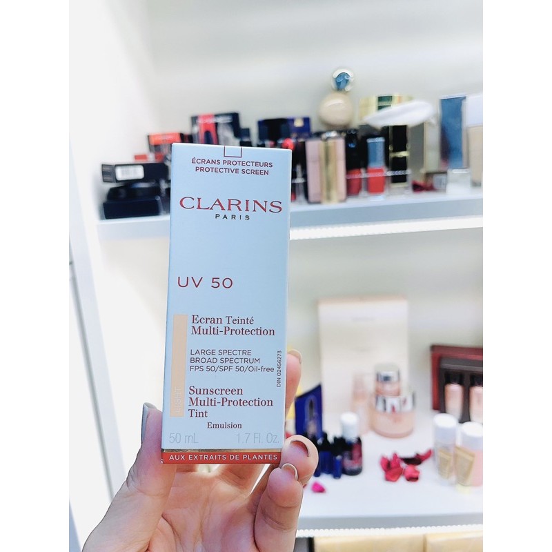 Chống nắng Clarins