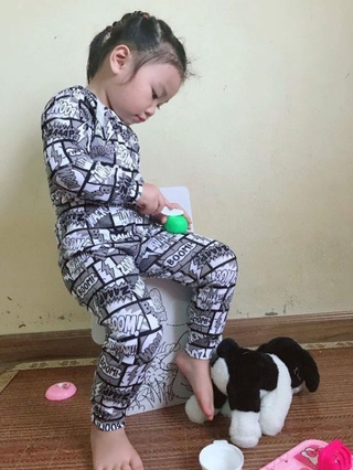 Váy voan bé gái