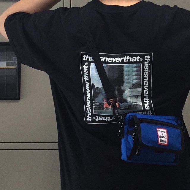 Áo thun thisis vuông