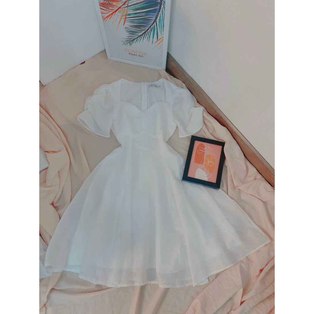 Đầm trắng, nu dạo phố - cổ khoét kiểu  - tay nhún | BigBuy360 - bigbuy360.vn