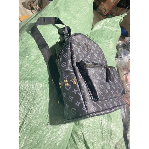 balo đinh thời trang nam nữ màu xanh size 32x40x13cm