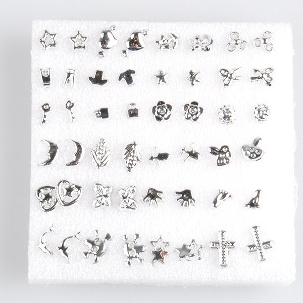 Hộp 24 Đôi Bông Tai Nhiều Hoạ Tiết Xinh Xắn