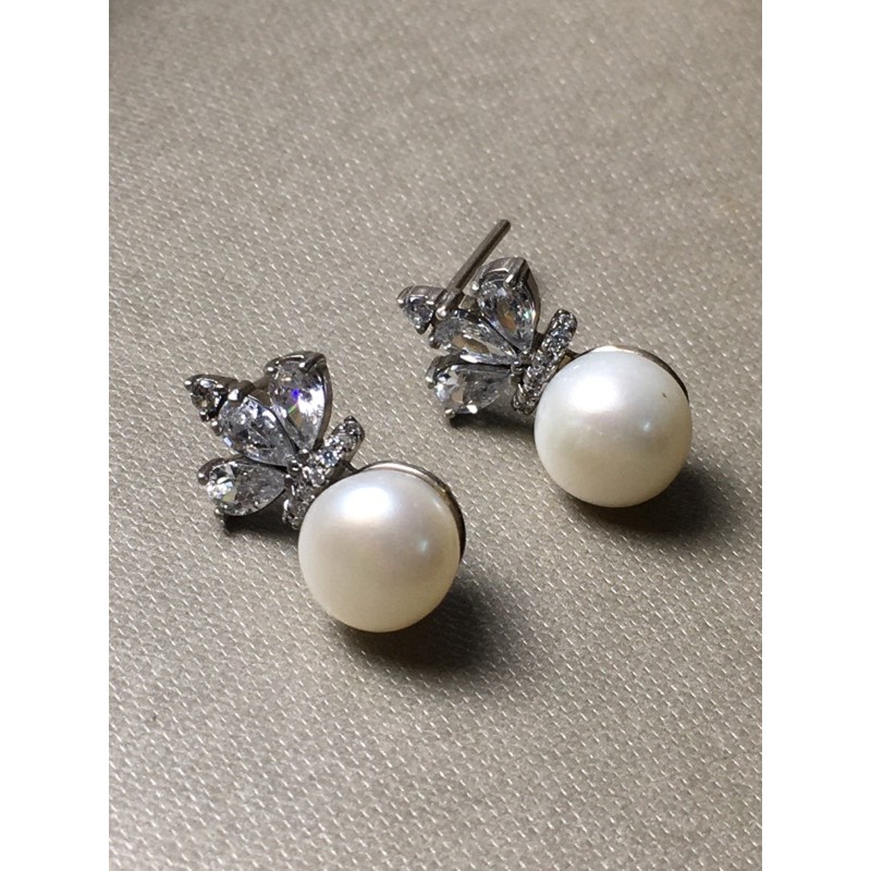 Bông tai xỏ đính trai thật và rhinestone