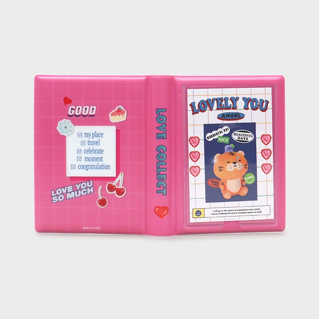 Sách sưu tầm DAISO mẫu 1P  có móc khóa màu hồng/ đen