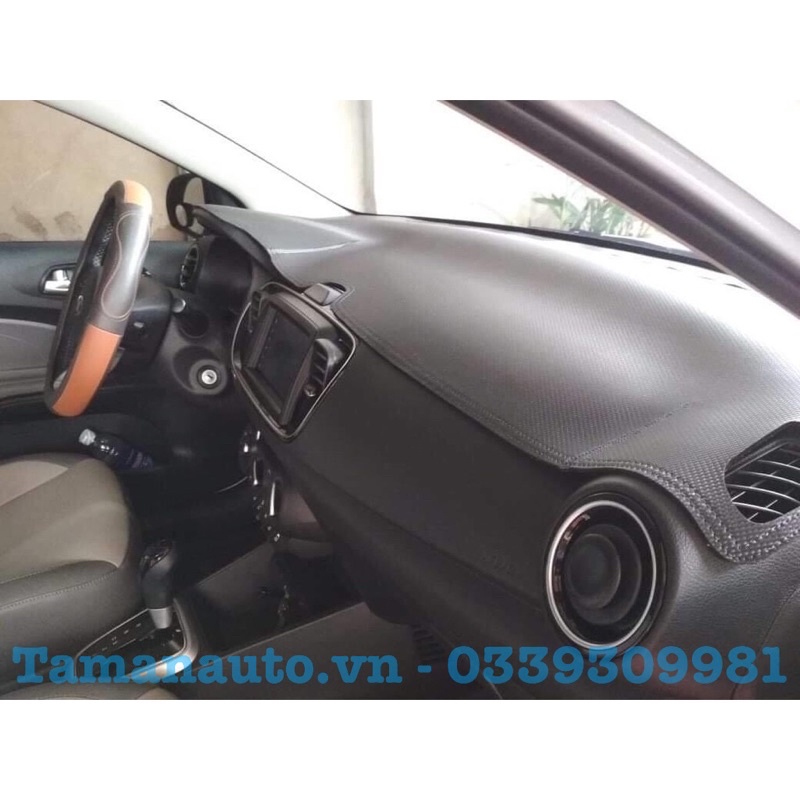 Thảm taplo xe Kia Soluto da vân carbon cao cấp 2018-2021