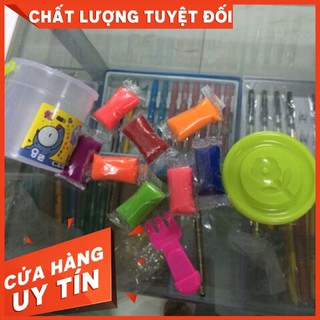 Đất nặn xô bé 8 màu