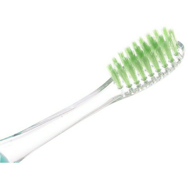 Bàn chải Oral-B tinh chất trà xanh