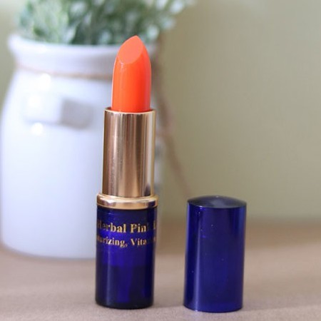 Bộ 2 Son sâm DORLENE HERBAL PINK LIP Thái Lan lên màu đẹp tự nhiên giúp ngăn ngừa thâm môi hiệu quả, giúp môi hồng hào