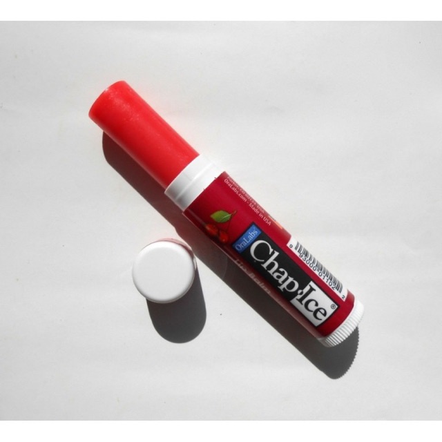 Son Dưỡng Môi OraLabs Chap Ice Lip Balm Chống nắng