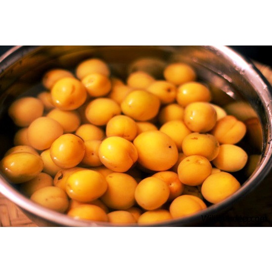 Nước Mơ ngâm muối - 1kg đặc biệt. Mơ tươi chọn lọc loại 1. Vị chua mặn. Giải nhiệt, giảm ho, tốt tiêu hóa