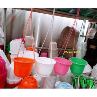  10 cái chậu nhựa có dây treo rộng 15cm x cao 13cm 