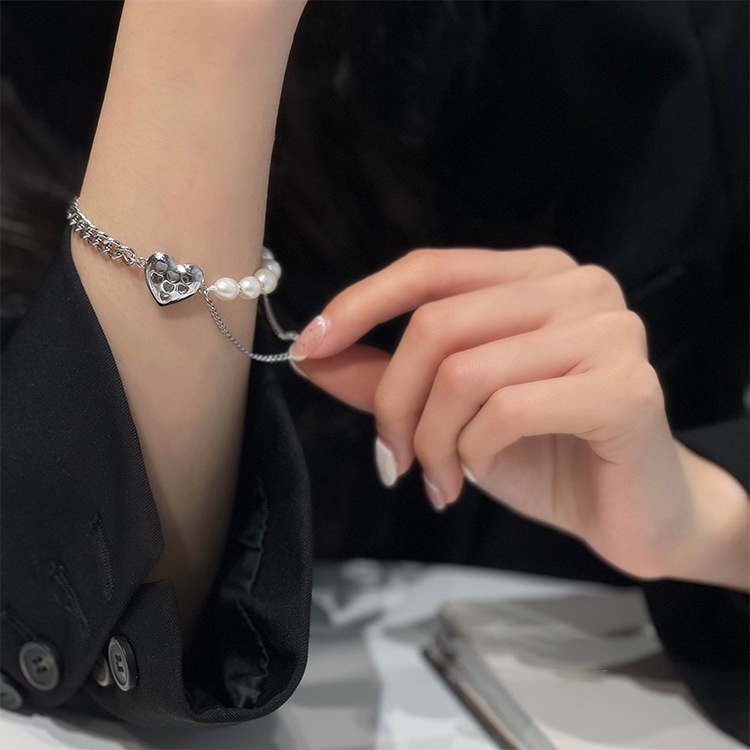 Vòng tay 19A1315 ngọc trai phối hình trái tim thiết kế đơn giản thời trang Hàn Quốc độc đáo dễ phối đồ