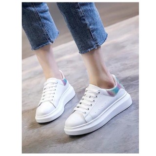 Giày thể thao MC gót cầu vồng