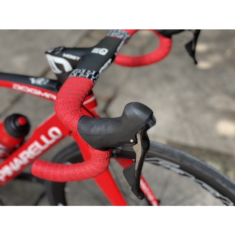 Xe pina F12 dựng group 105 bánh carbon