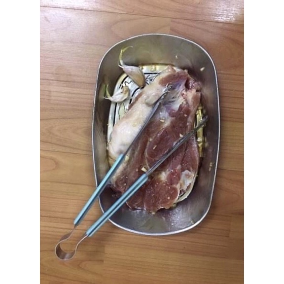 Đĩa bầu dục thiếc khắc chìm hoa văn rất đẹp, nhiều mẫu hoạ tiết