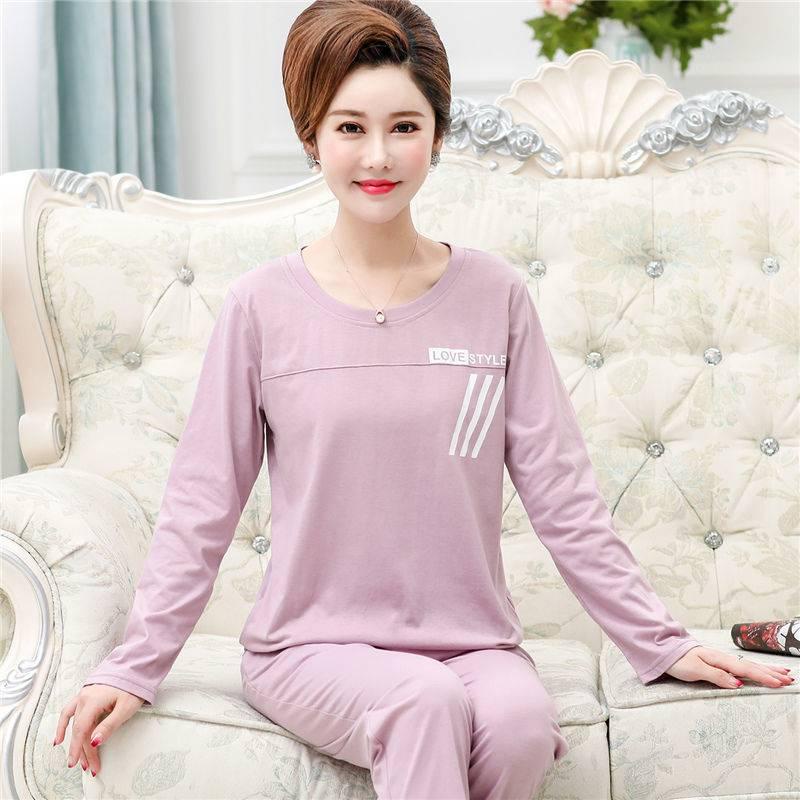 Bộ đồ ngủ tay dài cỡ lớn dành cho phụ nữ trung niên