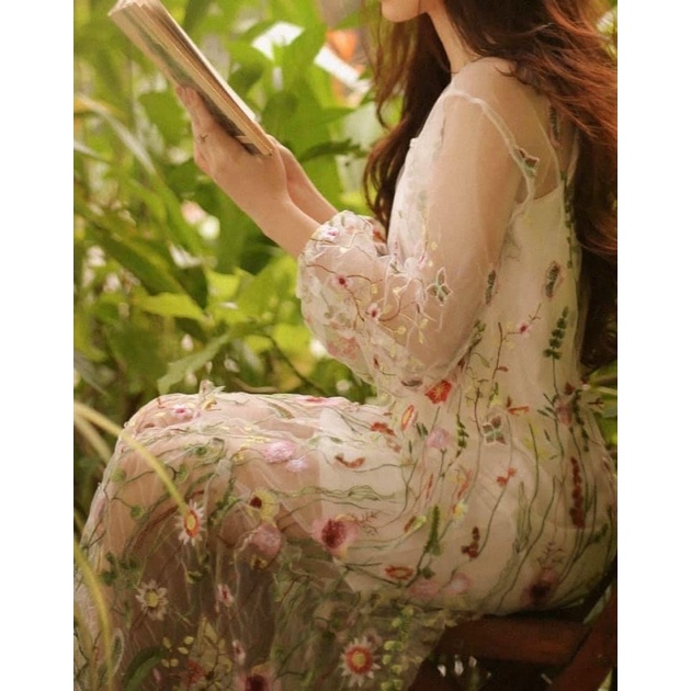 Thanh lí váy hoa thêu