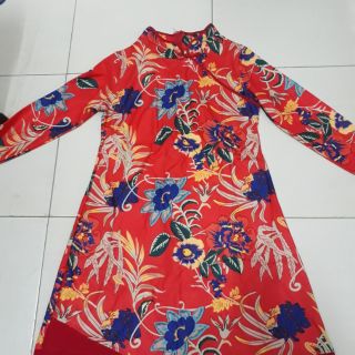 Combo đầm suông hoa và đầm bố tag logo con ong