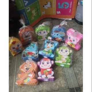 Heo dat 12 con giap .hang khuyen mai sua vinamilk .co mau sac cho be lua chon ,chat lieu bang nhua an toan cho be ...
