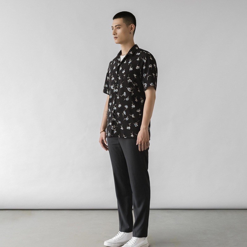 Áo Sơ Mi Hoạ Tiết Hoa Tay Ngắn Cổ Vest Thời Trang Unisex Vải Lụa Chéo | BigBuy360 - bigbuy360.vn