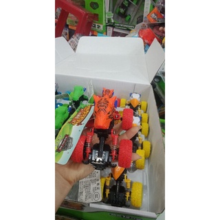 xe ô tô địa hình đầu thú