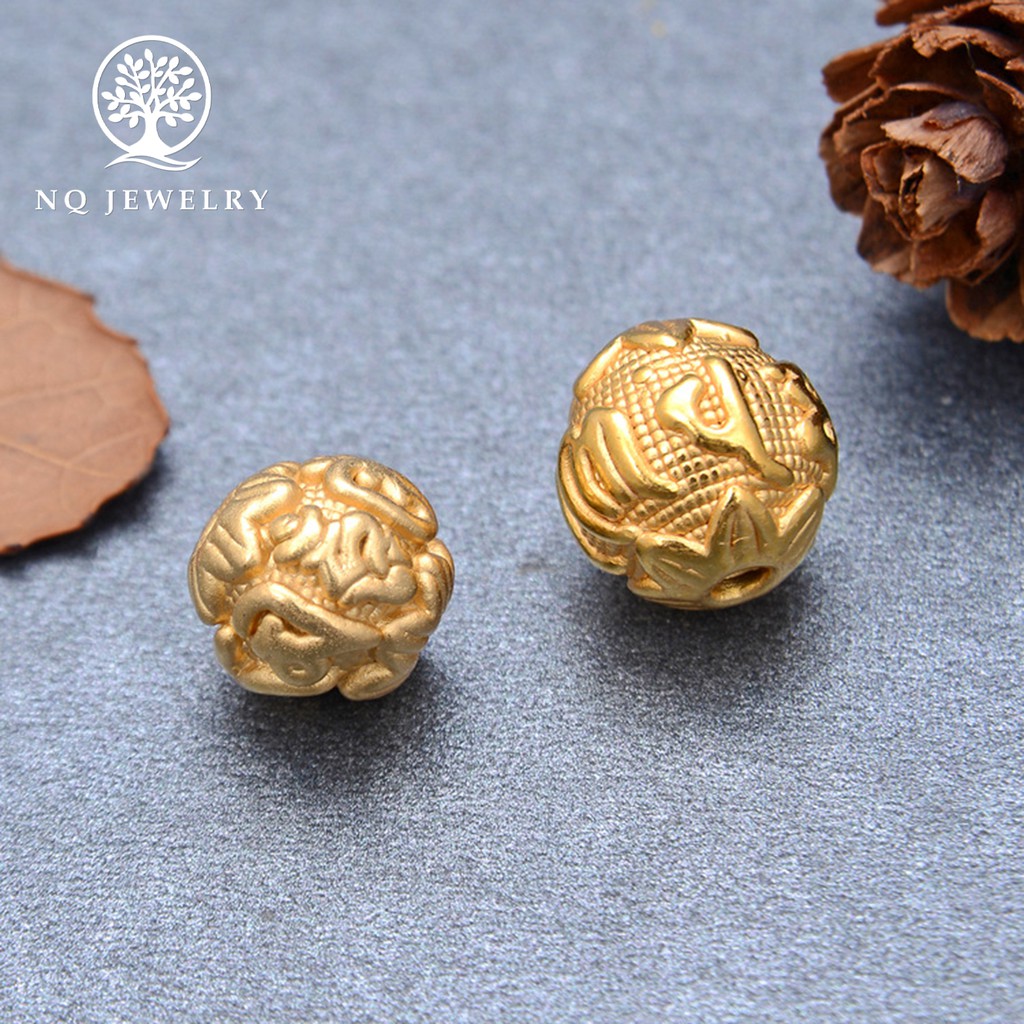 Charm bạc lục tự mạ vàng xỏ ngang - NQ Jewelry