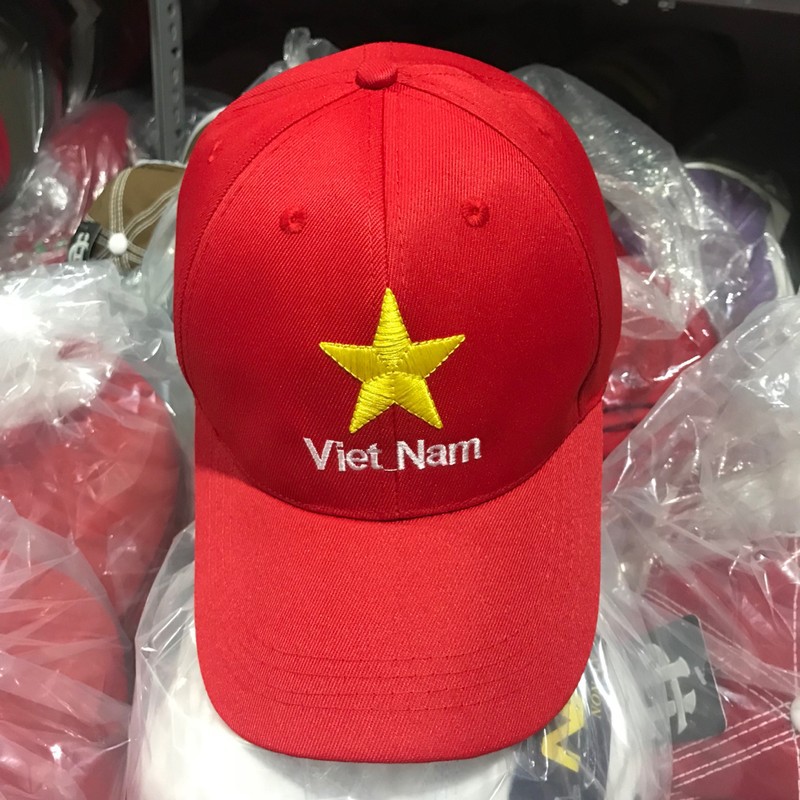 (giá ưu đãi) MŨ NÓN LƯỠI TRAI HÌNH SAO MÀU ĐỎ (shop yêu thích)