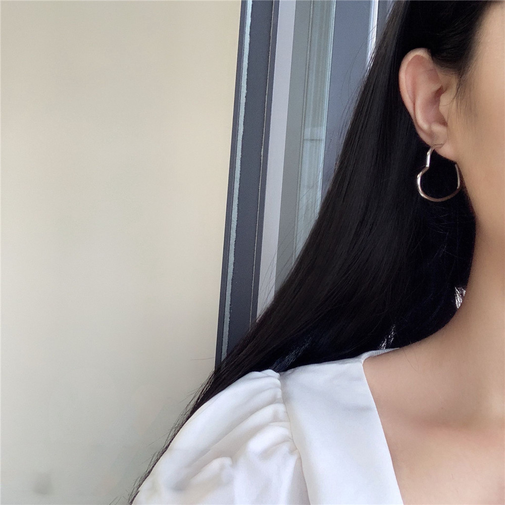 Bông tai nữ hình trái tim thời trang Hàn Quốc xinh xắn Yanqueens Đồ trang sức