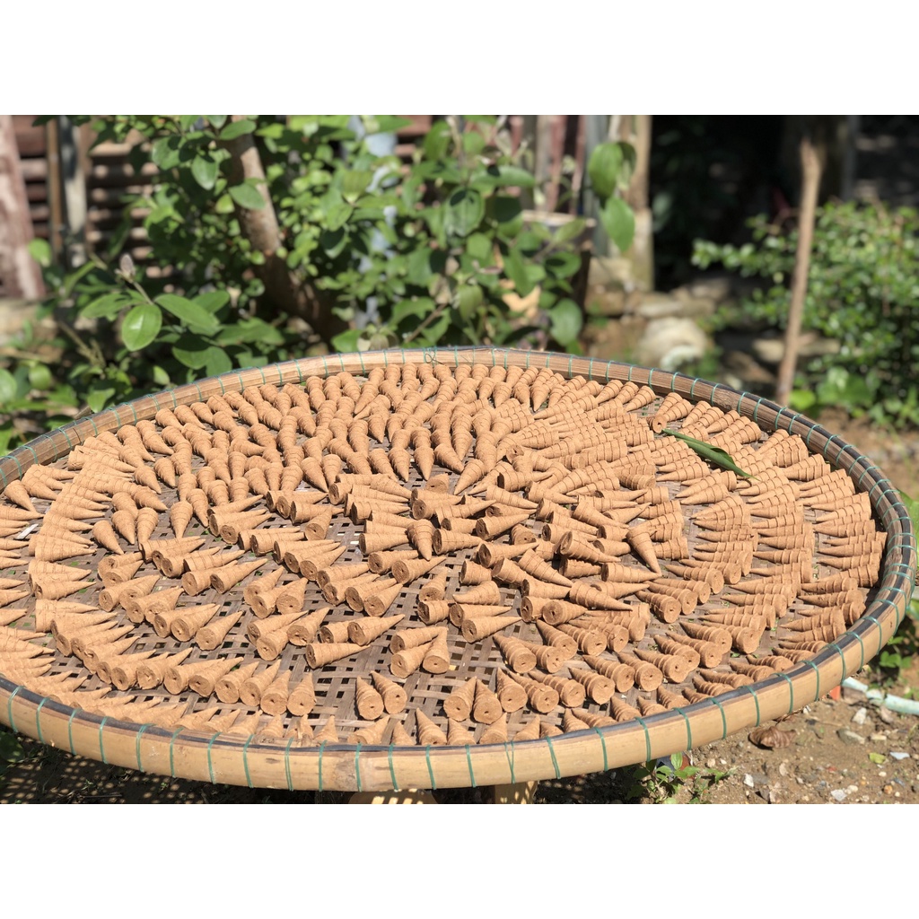 Hương Nụ Trầm Sạch Thần Kinh Xứ Huế dùng lư xông hộp 40 viên phổ thông Hương Trầm Sạch Thần Kinh