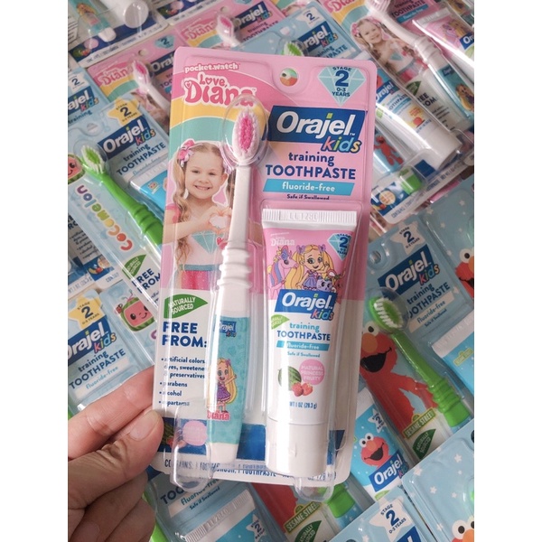 SET BÀN CHẢI & KEM ĐÁNH RĂNG ORAJEL Mỹ