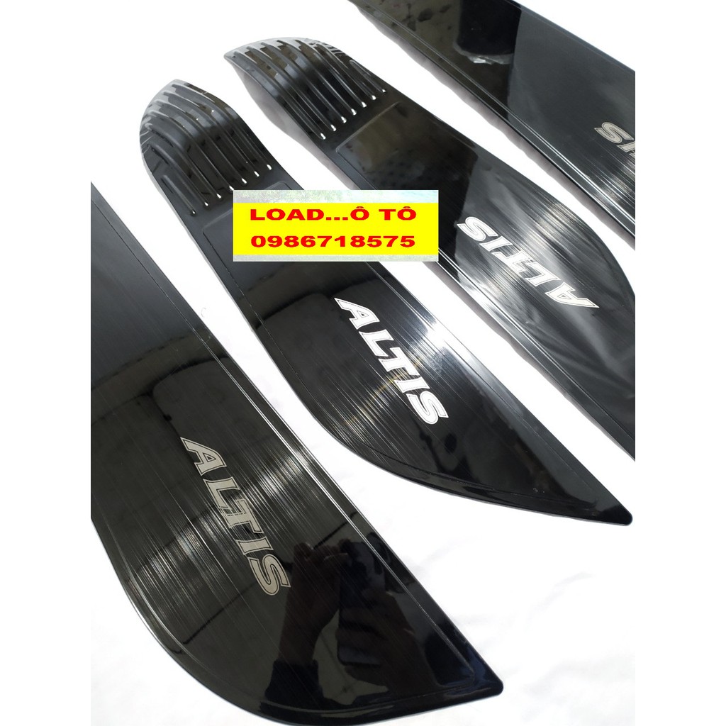 Ốp Tapli Cánh Cửa Xe Toyota Altis 2021-2018 Mẫu Titan Cao Cấp