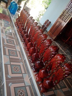 Chim công gỗ lim đá gia lai